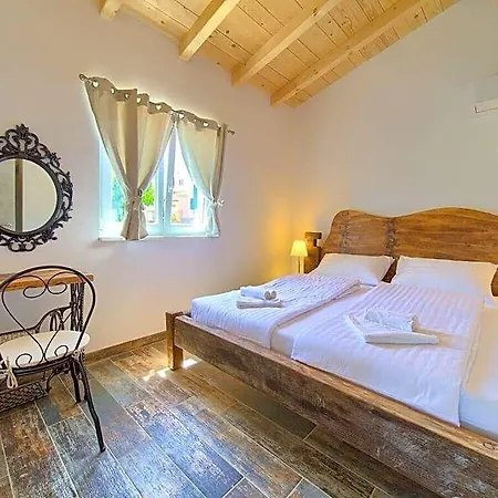 Imperia 1 Comfortable Hotel Krk Town